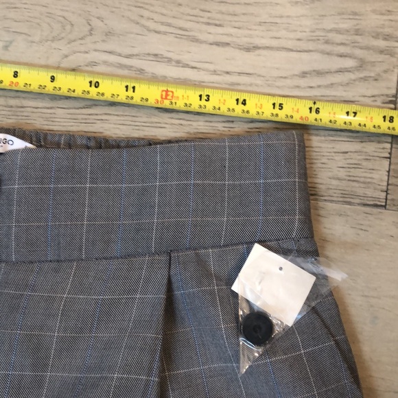 Pleated cropped dress pant - Picture 5 of 5